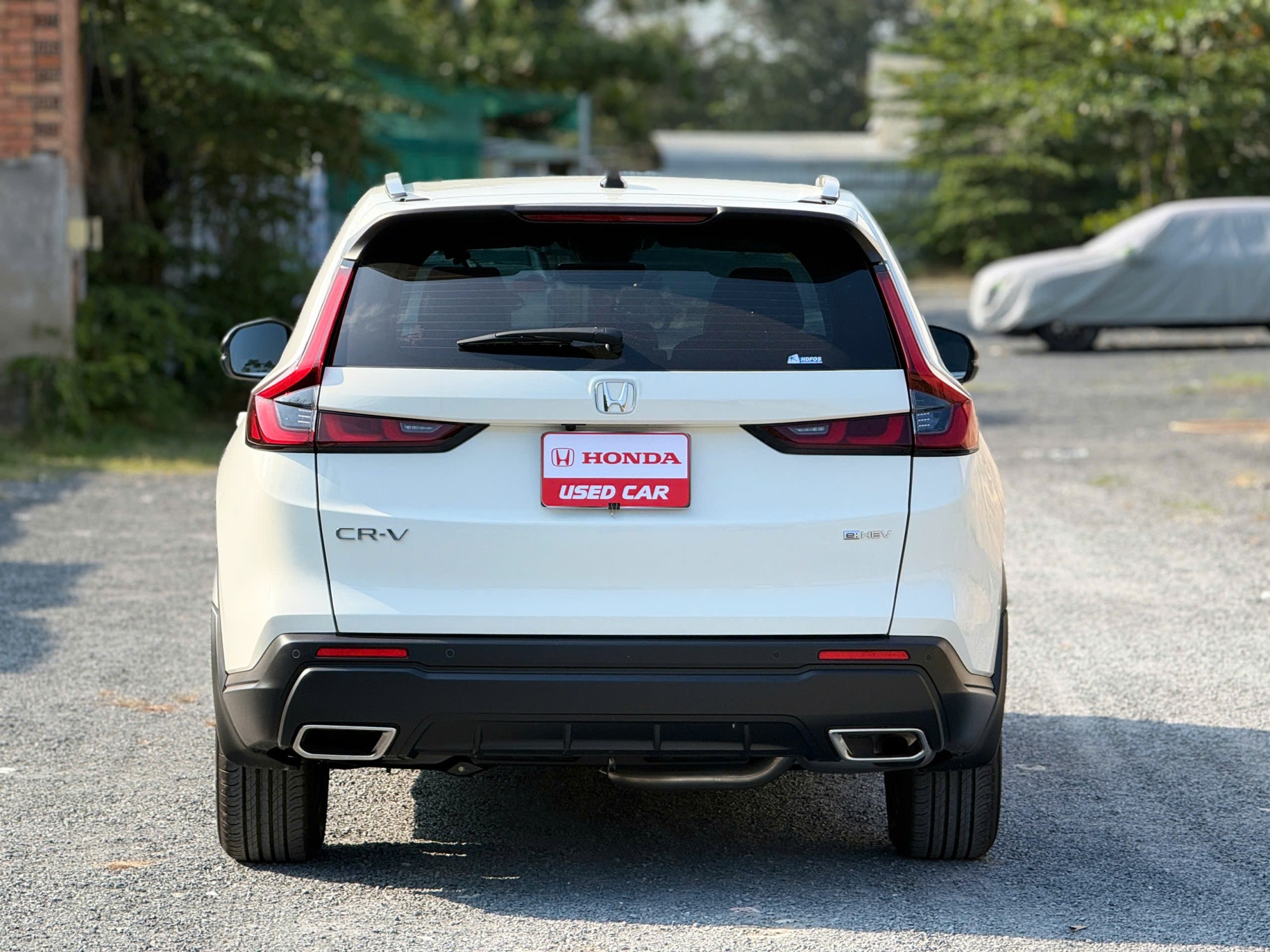 Xe lướt Honda CR-V e:HEV L Hybird 2026 màu trắng 